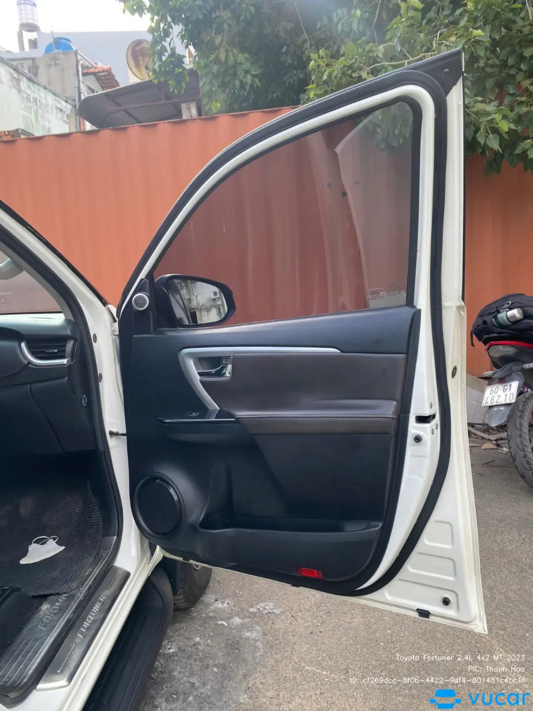 Toyota Fortuner 2.7V 4x2 AT 2019 - Nội thất 7