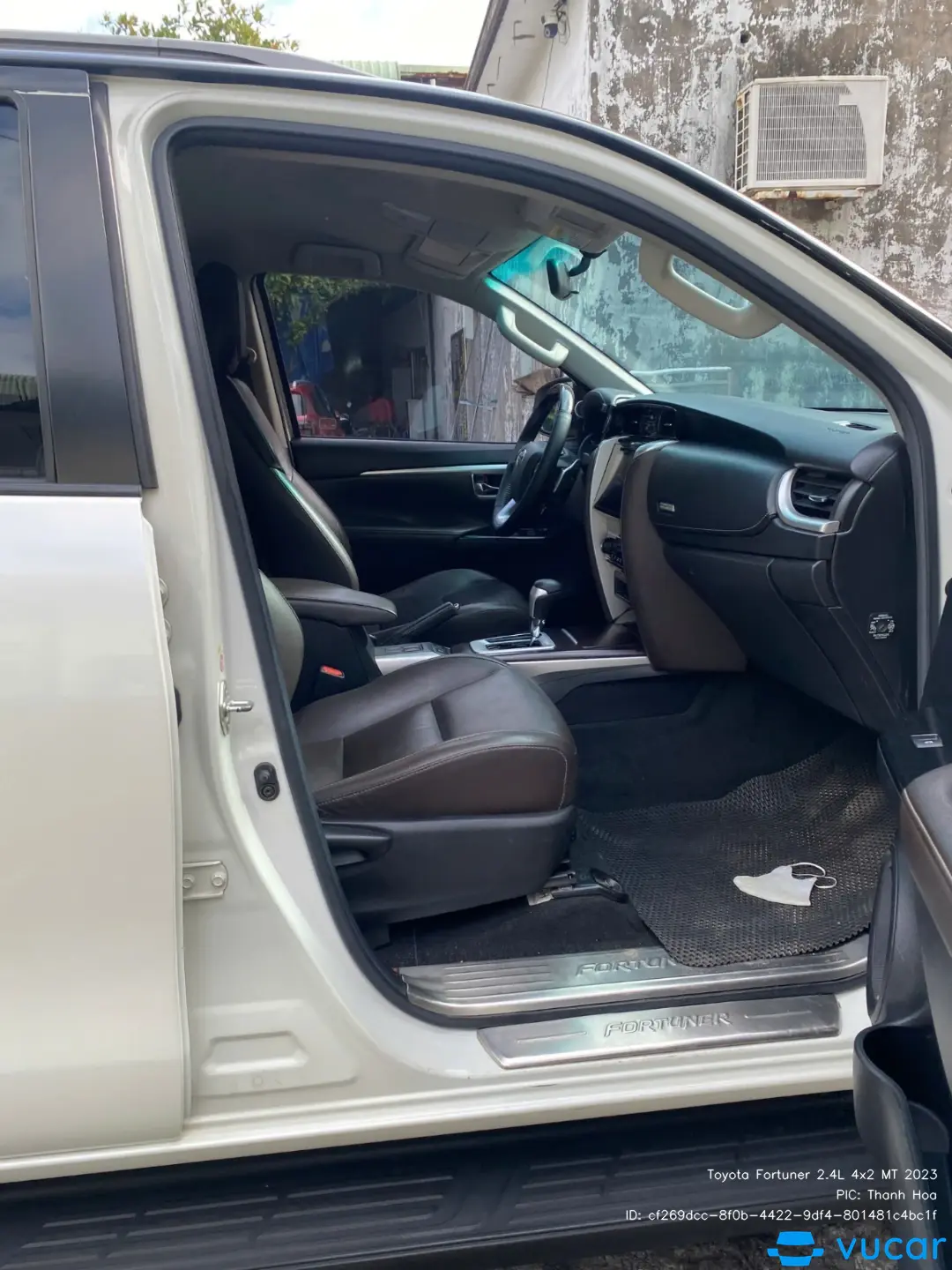 Toyota Fortuner 2.7V 4x2 AT 2019 - Nội thất 8