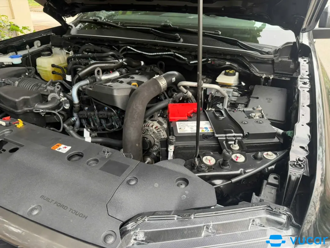 Ford Ranger Wildtrak 2.0L 4x4 AT 2025 - Khoang động cơ 5