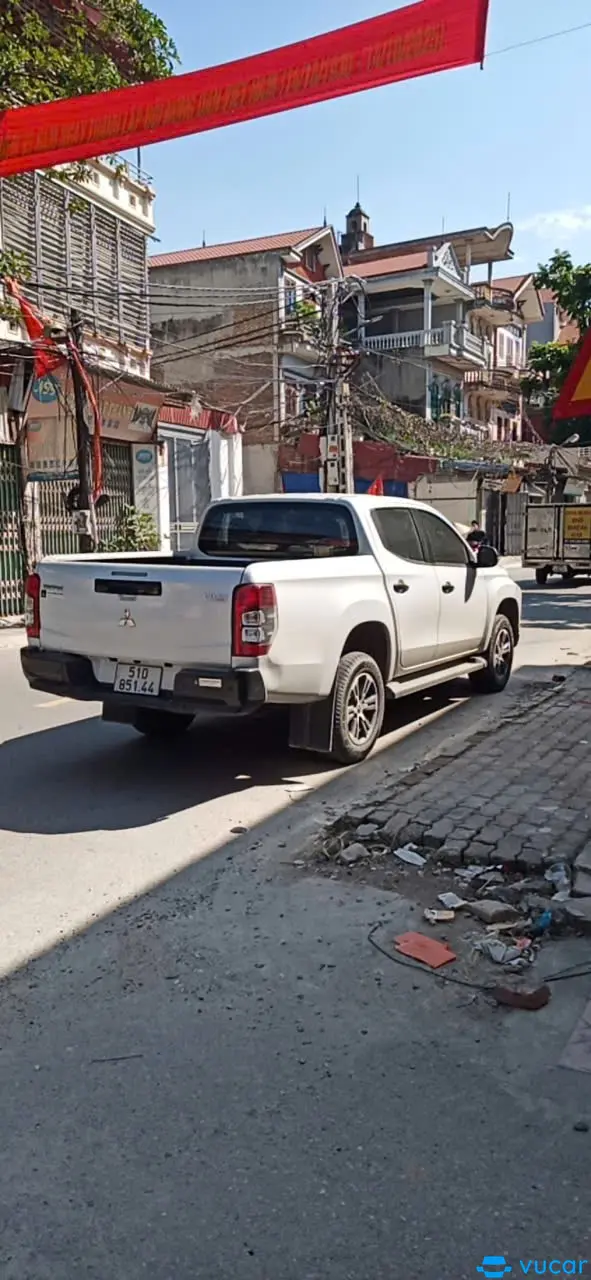 Kia Sonet Premium 2024 - Khoang động cơ 1