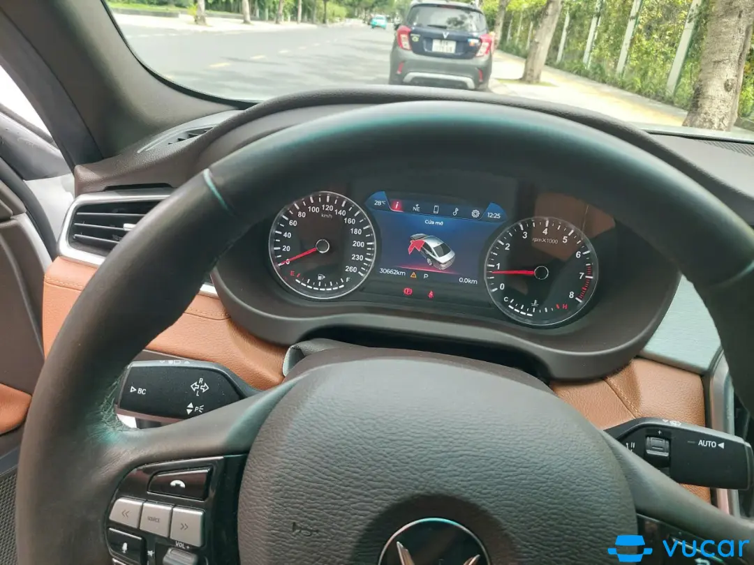 VinFast Lux A Premium 2022  - Nội thất 11