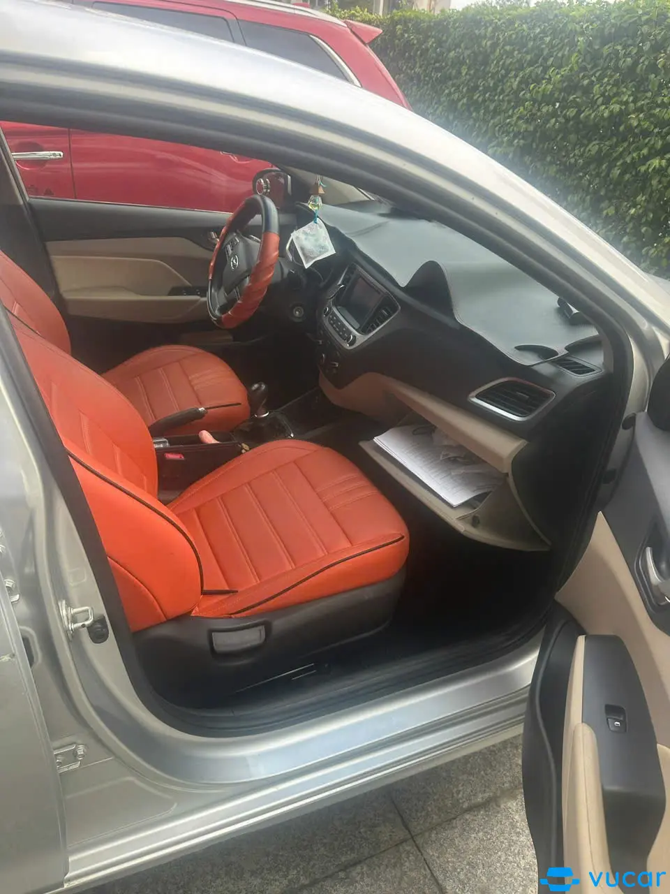 Hyundai accent 2019 base MT - Nội thất 2