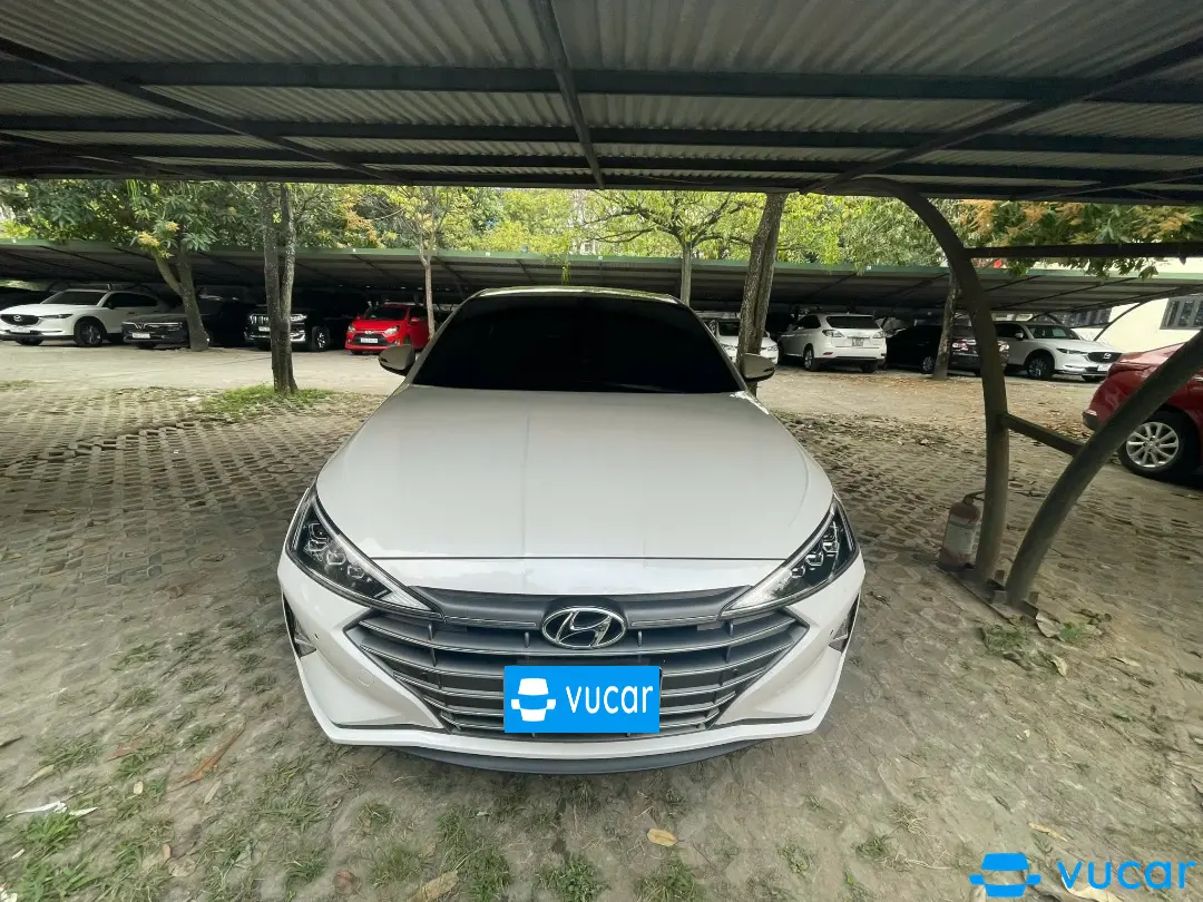 Ảnh xe Hyundai Elantra 2.0 AT 2021