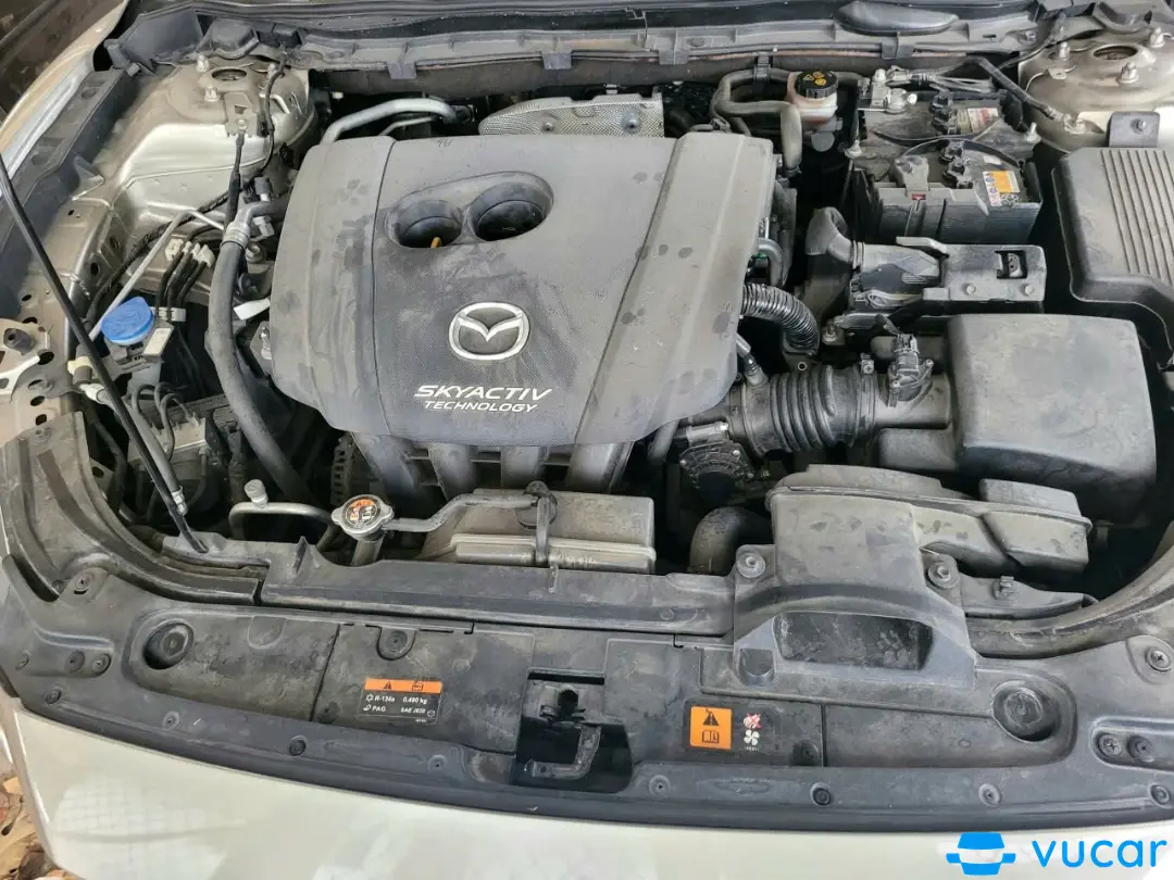Mazda 6 2.0 AT 2016 - Khoang động cơ 1