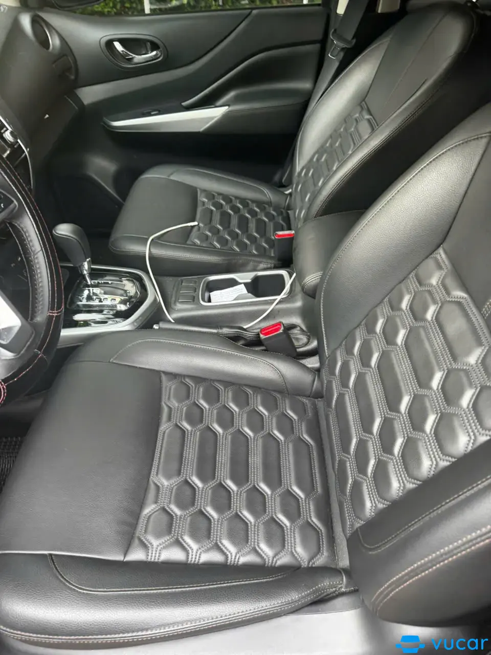 Nissan Navara VL 2.3 AT 4WD 2023 - Nội thất 6