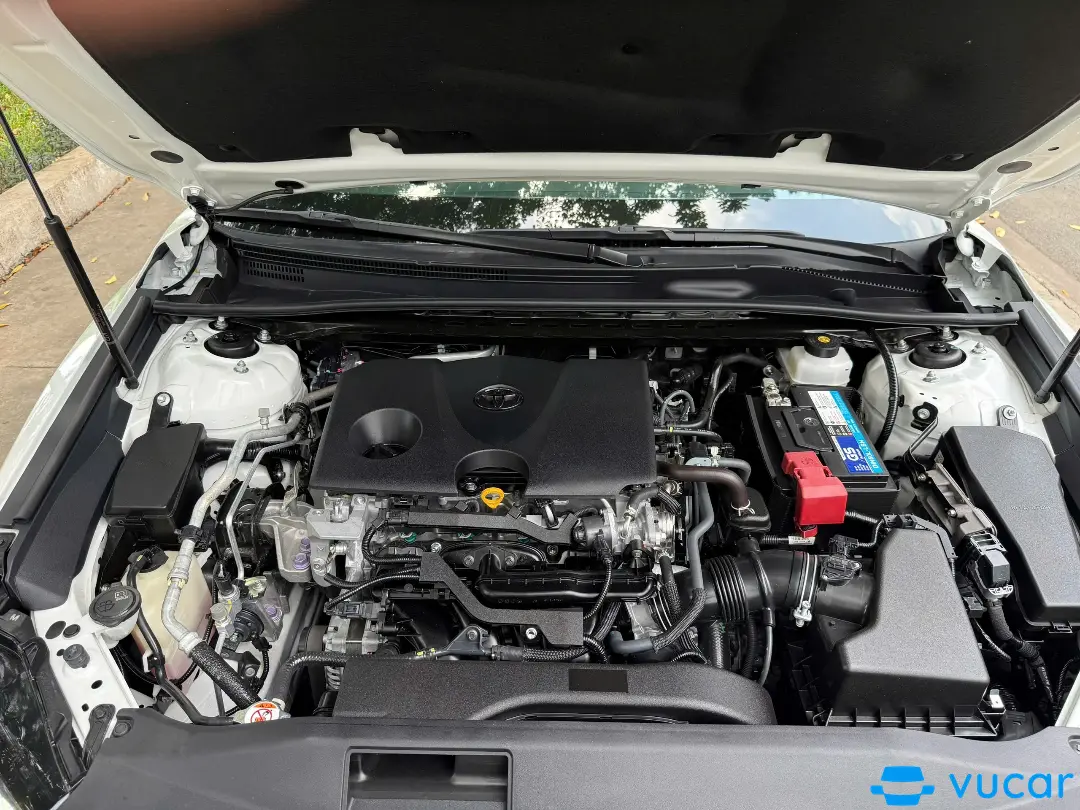 Toyota Camry 2.0Q 2024 - Khoang động cơ 6