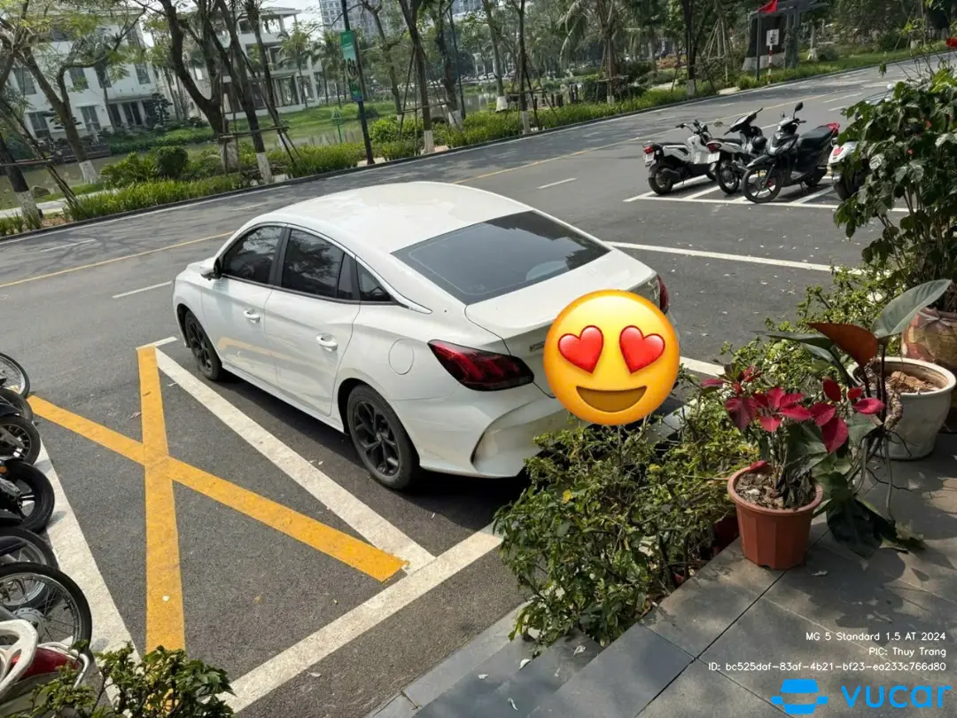 MG 5 Standard 1.5 AT 2024 - Khoang động cơ 2