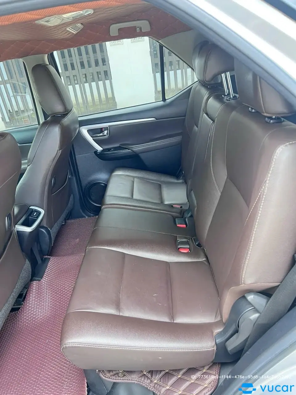 Toyota fortuner 2018 - Nội thất 1