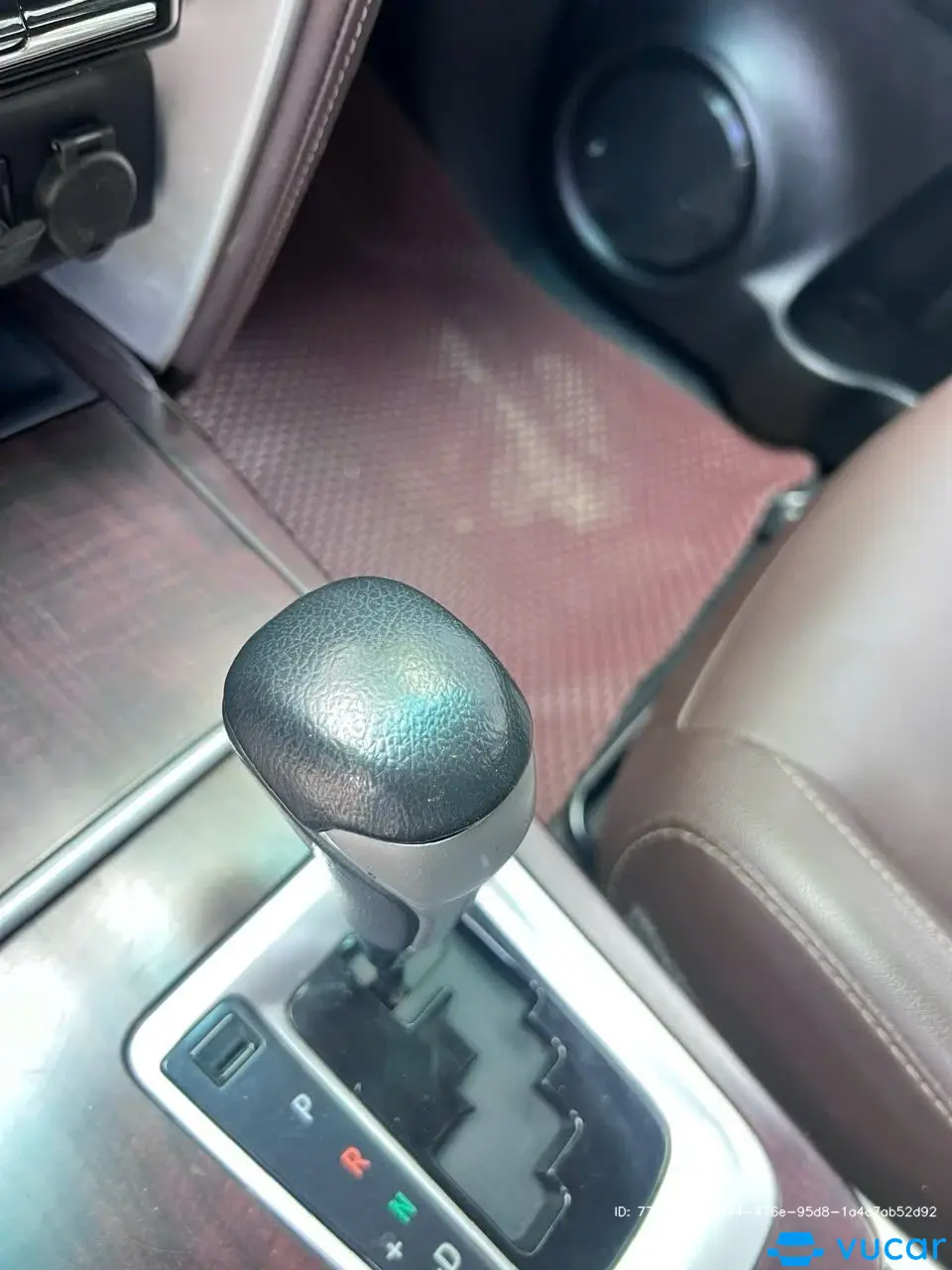 Toyota fortuner 2018 - Nội thất 2