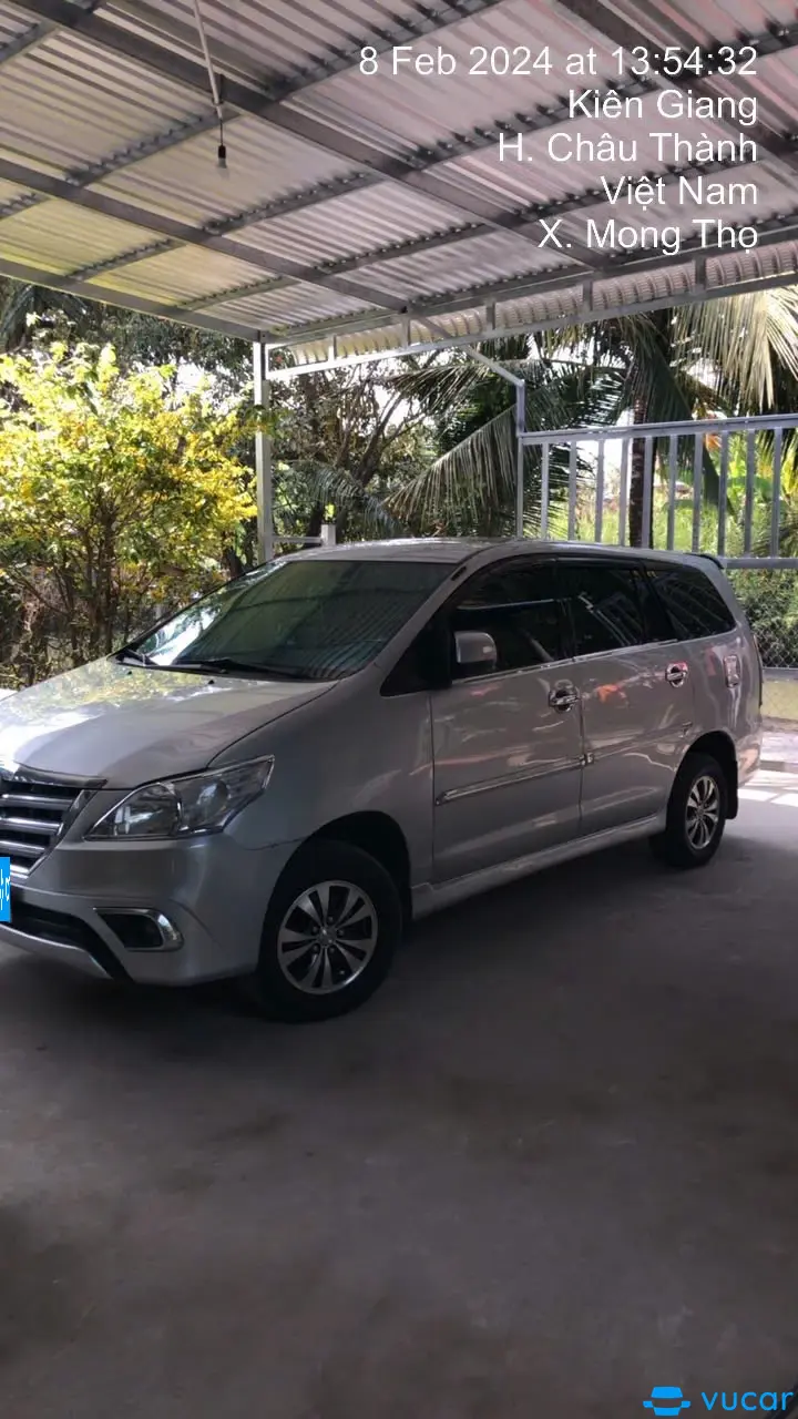 Ảnh xe TOYOTA INNOVA 2.0E 2013