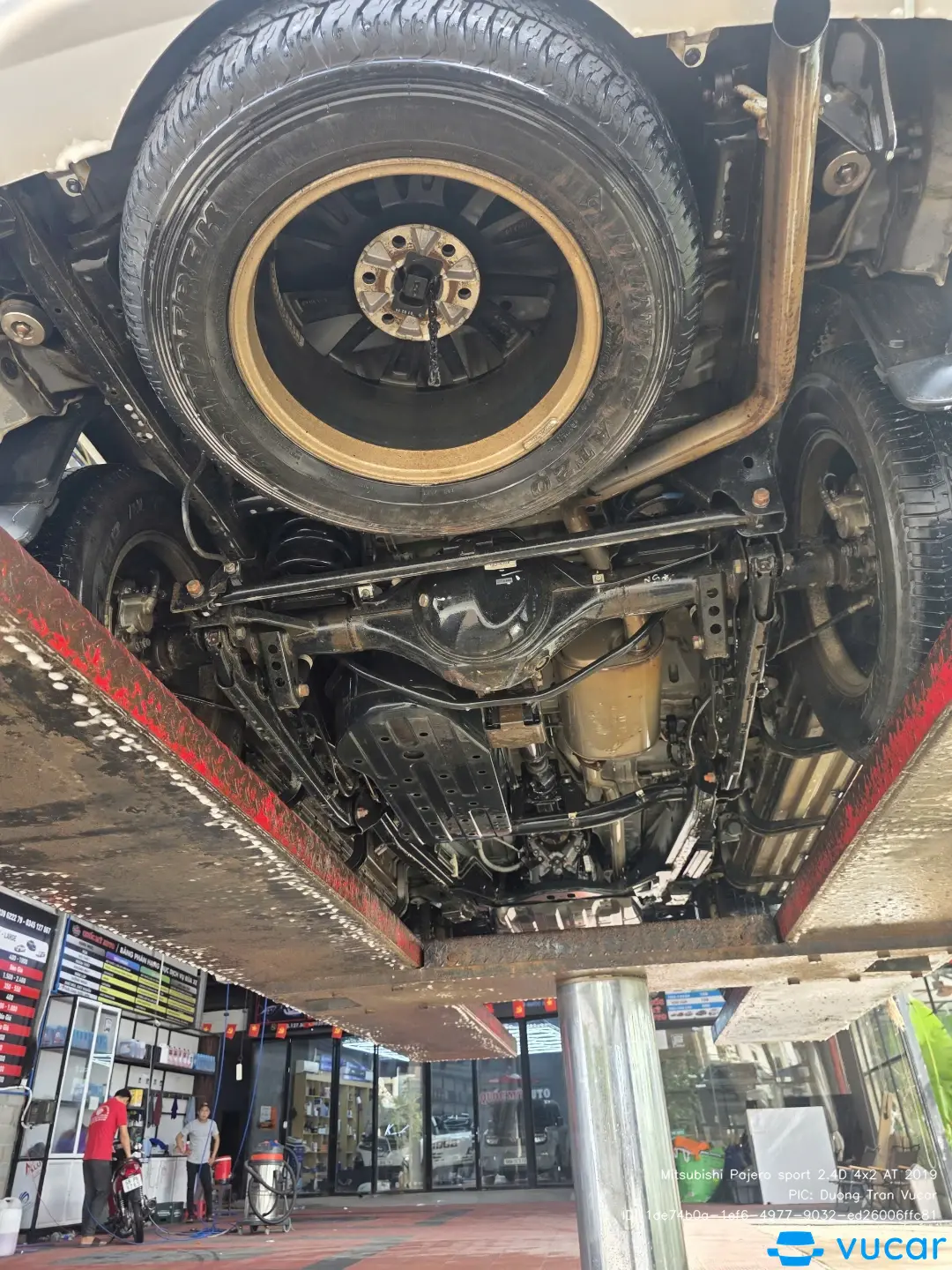 Mitsubishi Pajero sport 2.4D 4x2 AT 2019 - Khoang động cơ 1
