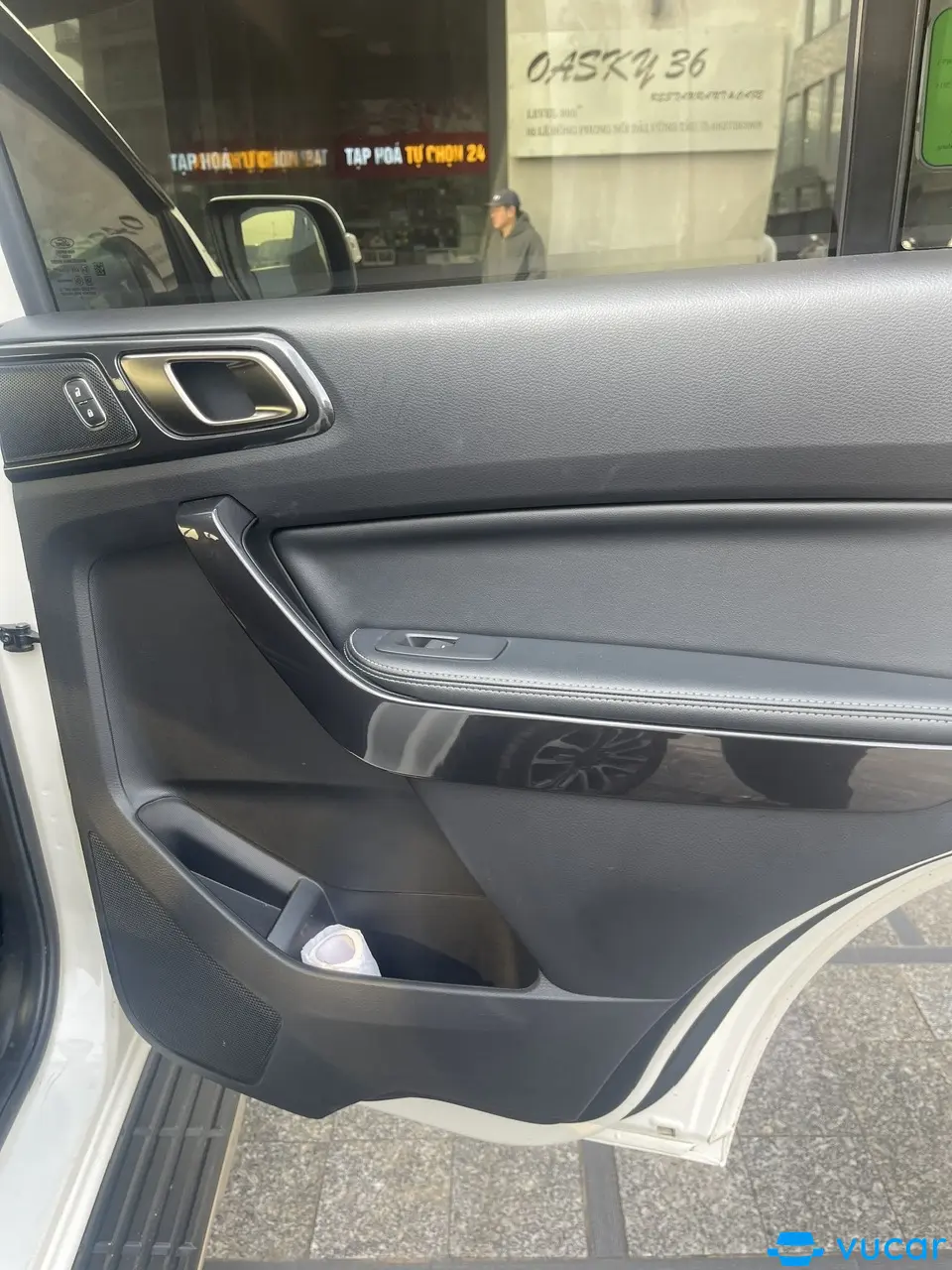 ford everest titanium 4x4 AT 2022 - Nội thất 6