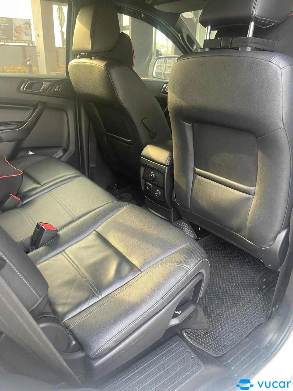 ford everest titanium 4x4 AT 2022 - Nội thất 8