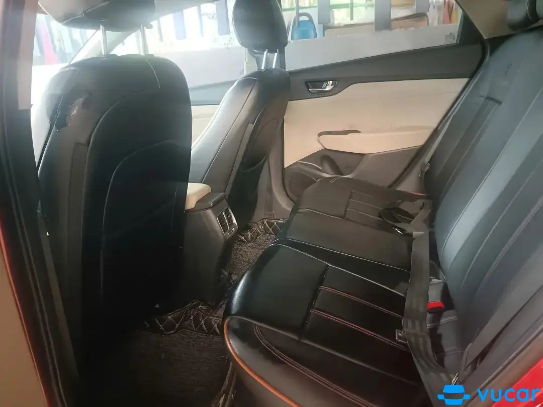 Hyundai Accent AT 2021 - Nội thất 5