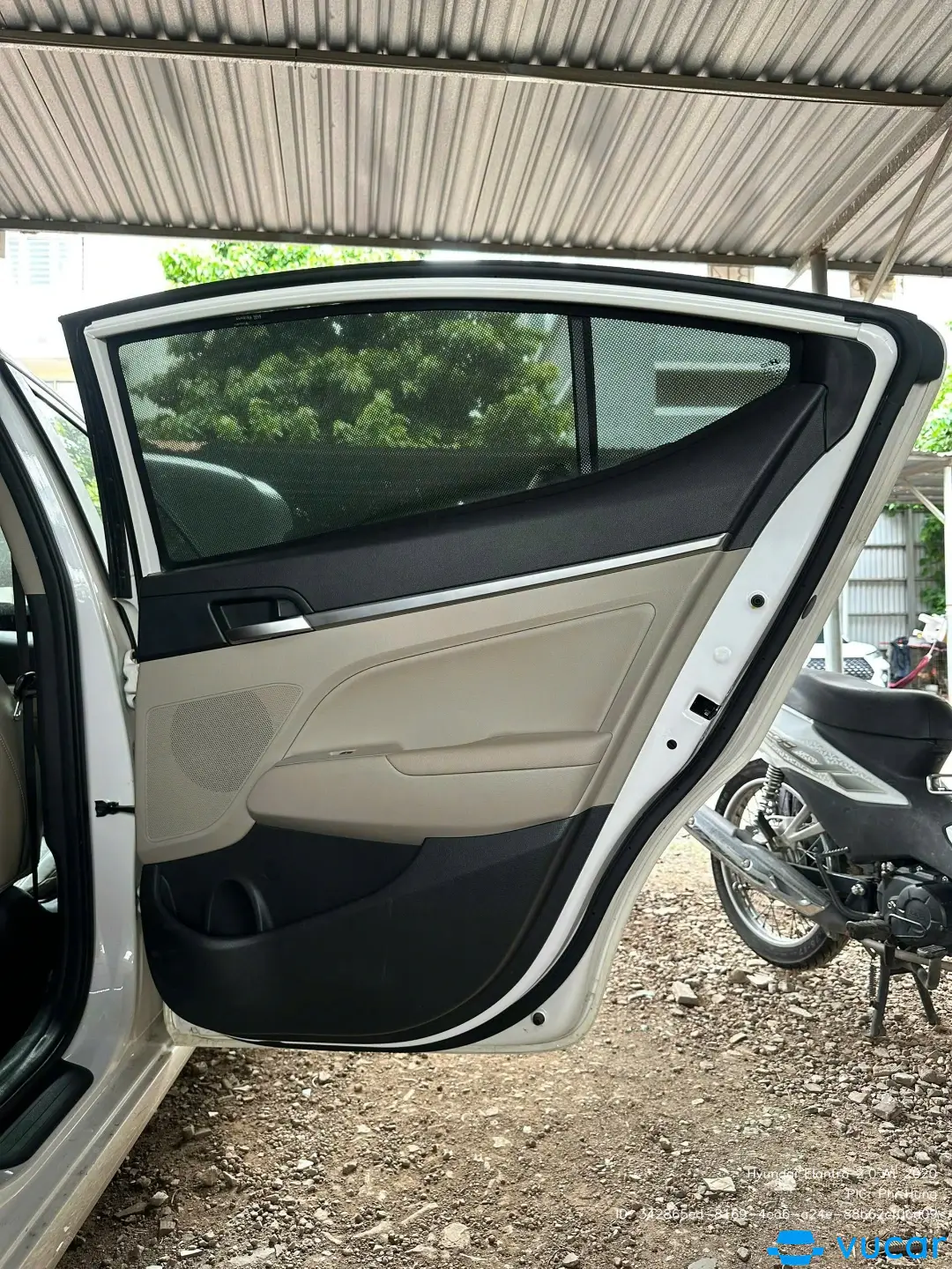 Hyundai Elantra 2.0 AT 2020 - Nội thất 5