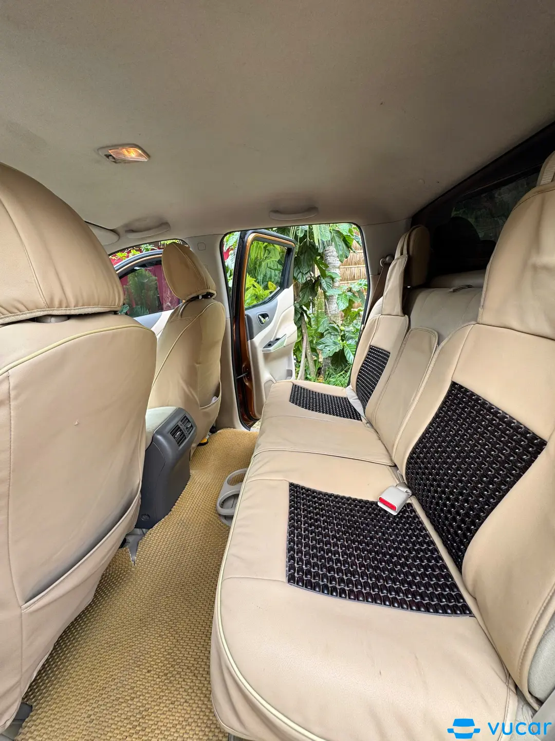 Nissan Navara EL 2.5 AT 2WD 2018 - Nội thất 2