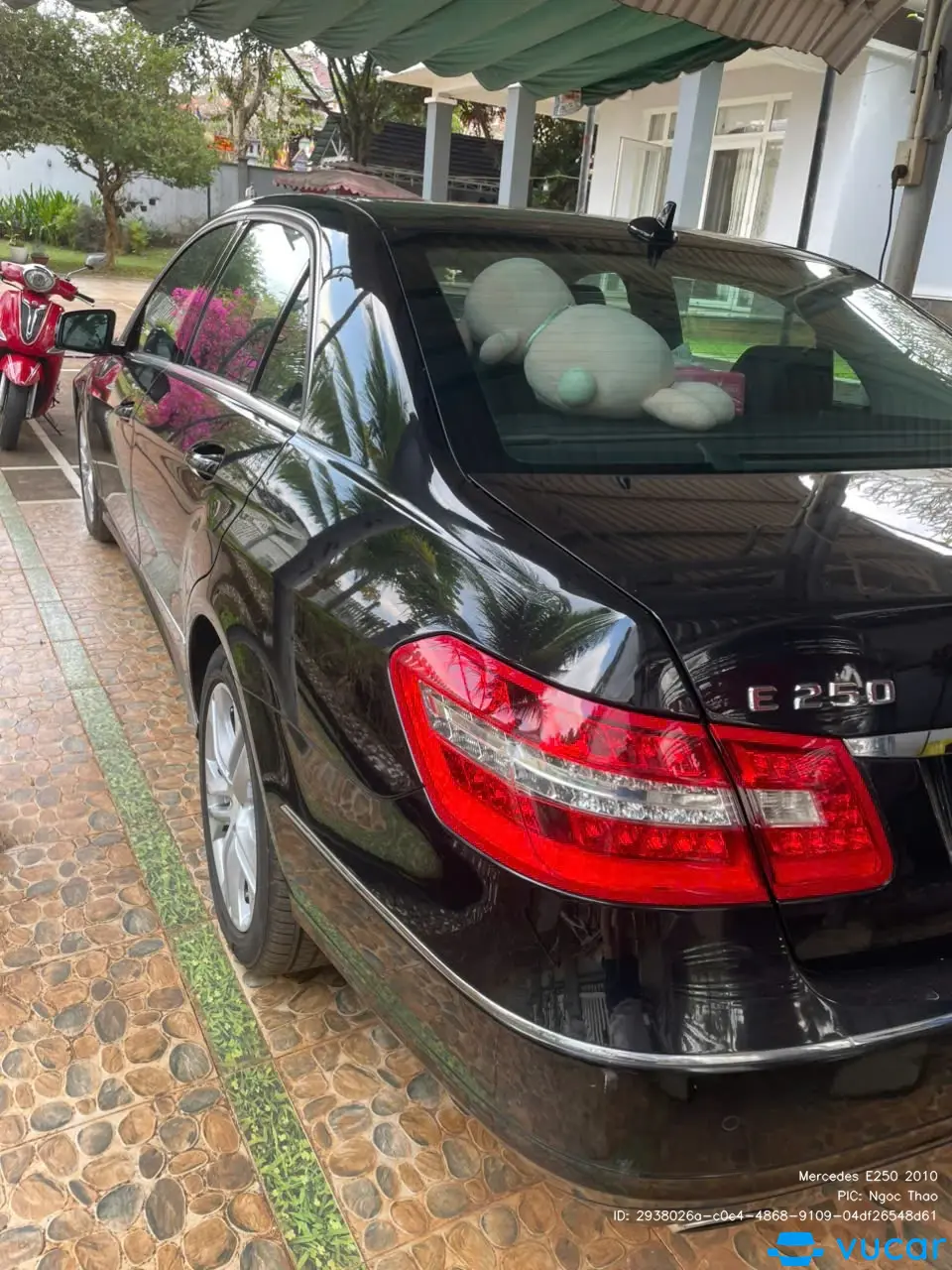 Mercedes E250 2010 - Ngoại thất 10