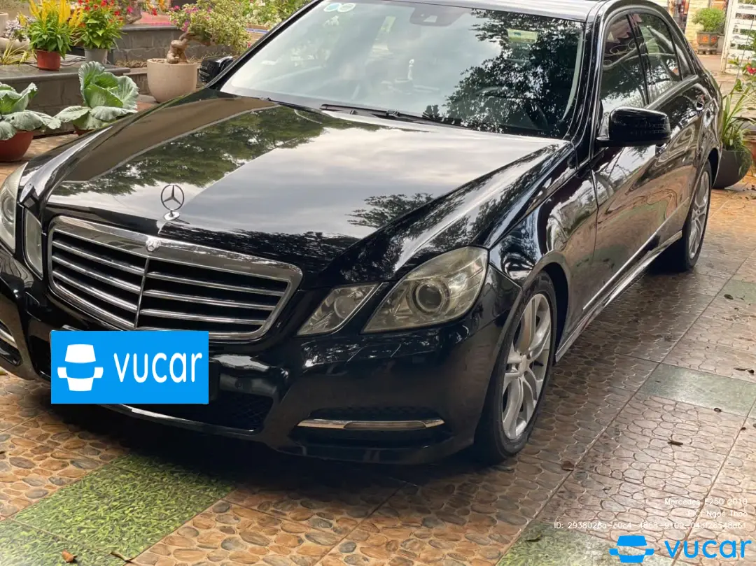 Mercedes E250 2010 - Ngoại thất 5