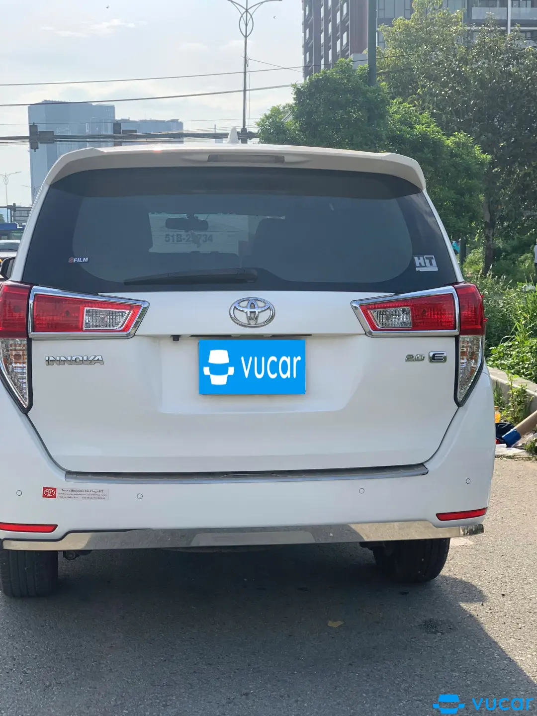 Toyota Innova E 2.0 MT 2022 - Ngoại thất 4