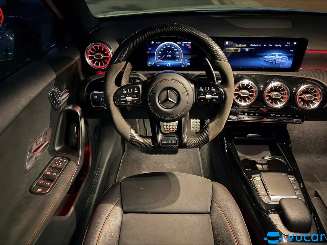 Mercedes A35 AMG 2020 - Nội thất 1
