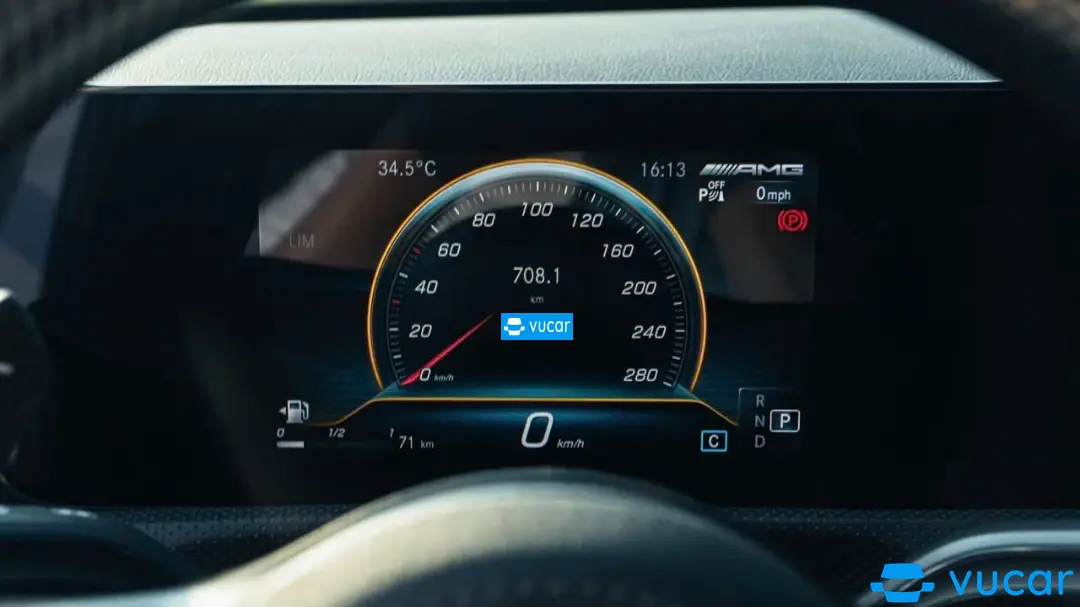 Mercedes A35 AMG 2020 - Nội thất 3