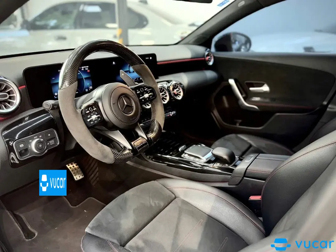 Mercedes A35 AMG 2020 - Nội thất 4