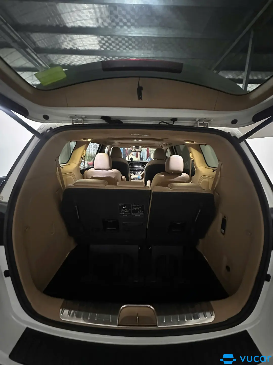 Toyota Innova E 2.0 MT 2021 - Nội thất 1