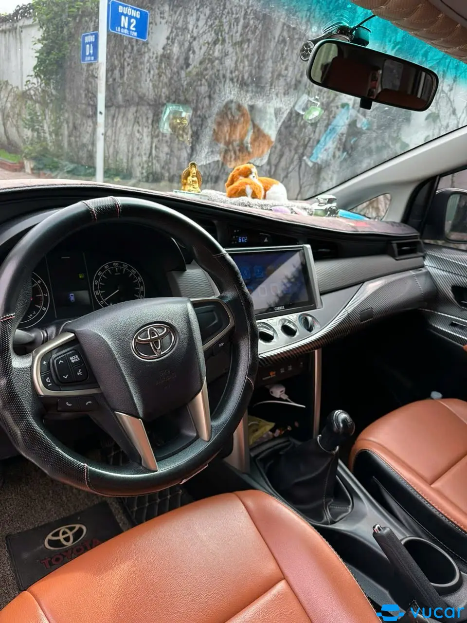 Toyota Innova E 2.0 MT 2021 - Nội thất 6