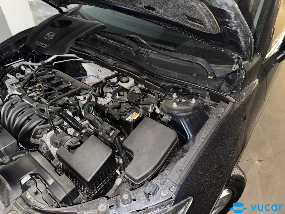Mazda 3 1.5 AT 2018 - Khoang động cơ 1