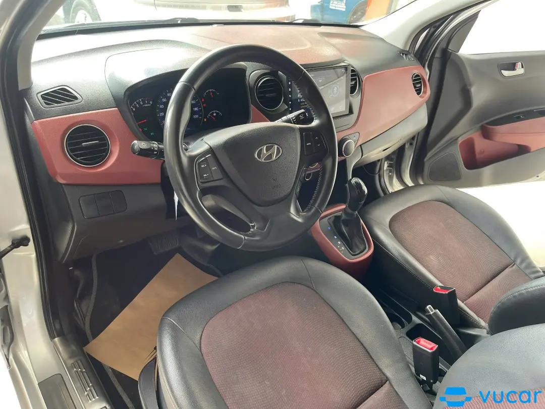 Hyundai I10 Grand 1.2 AT 2017 - Nội thất 3