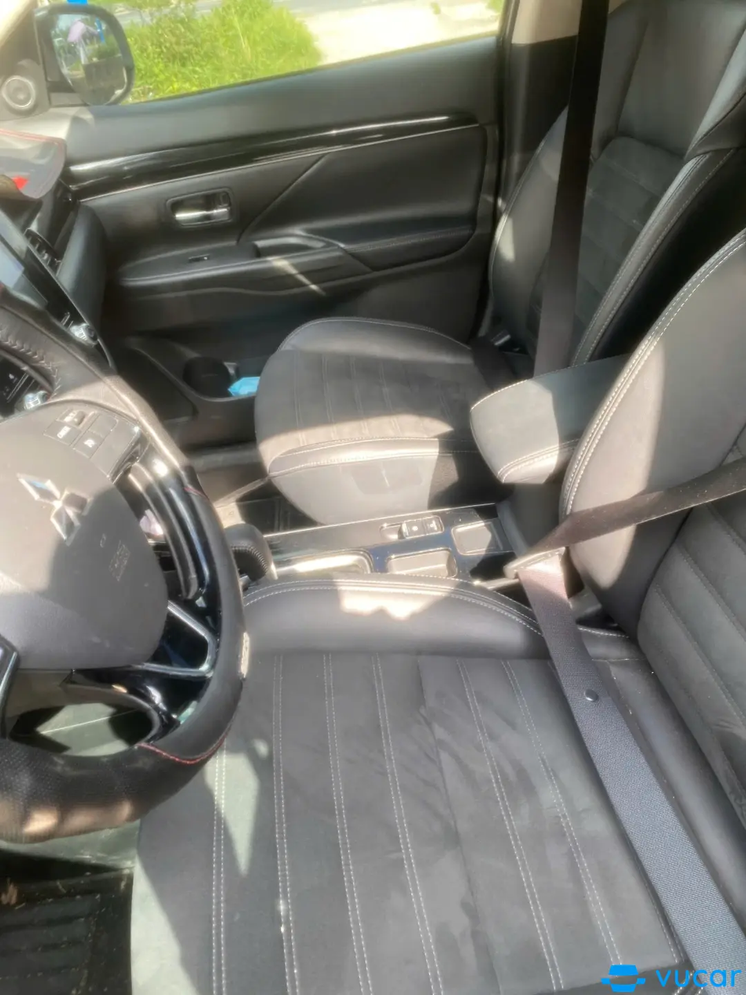 Mitsubishi Outlander 2.0 CVT 2023 - Nội thất 3