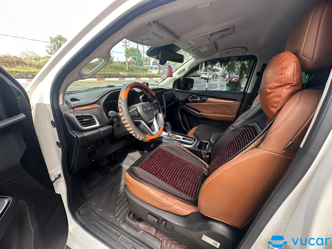 Isuzu mux 2021 - Nội thất 7