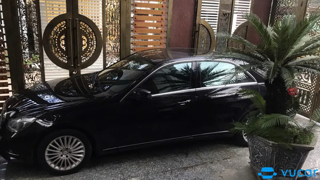 Ảnh xe E200 doi 2015