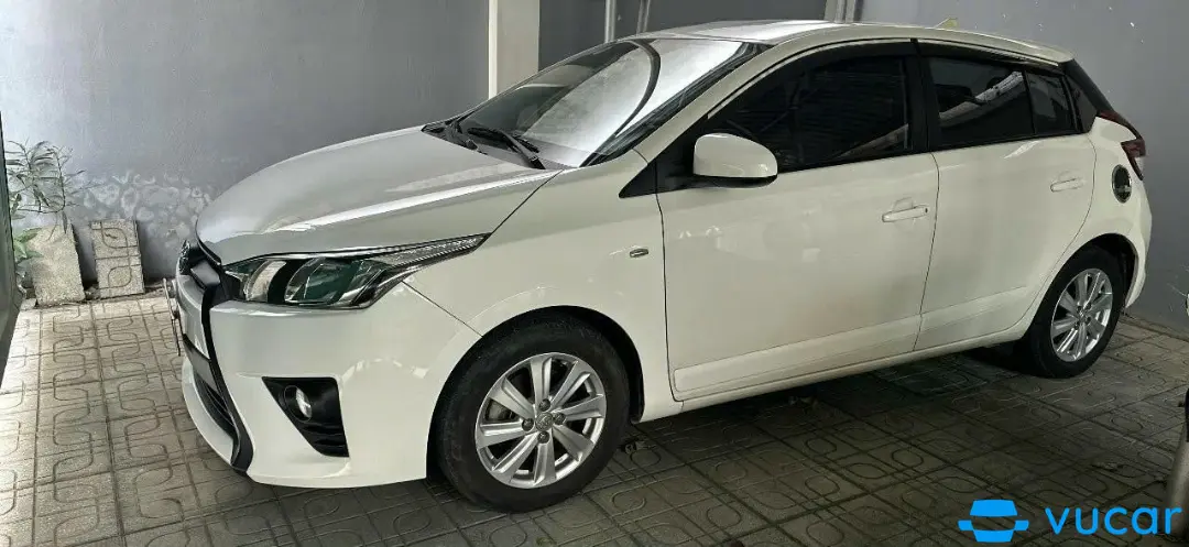 Toyota Yaris 1.3E 2014 - Ngoại thất 4