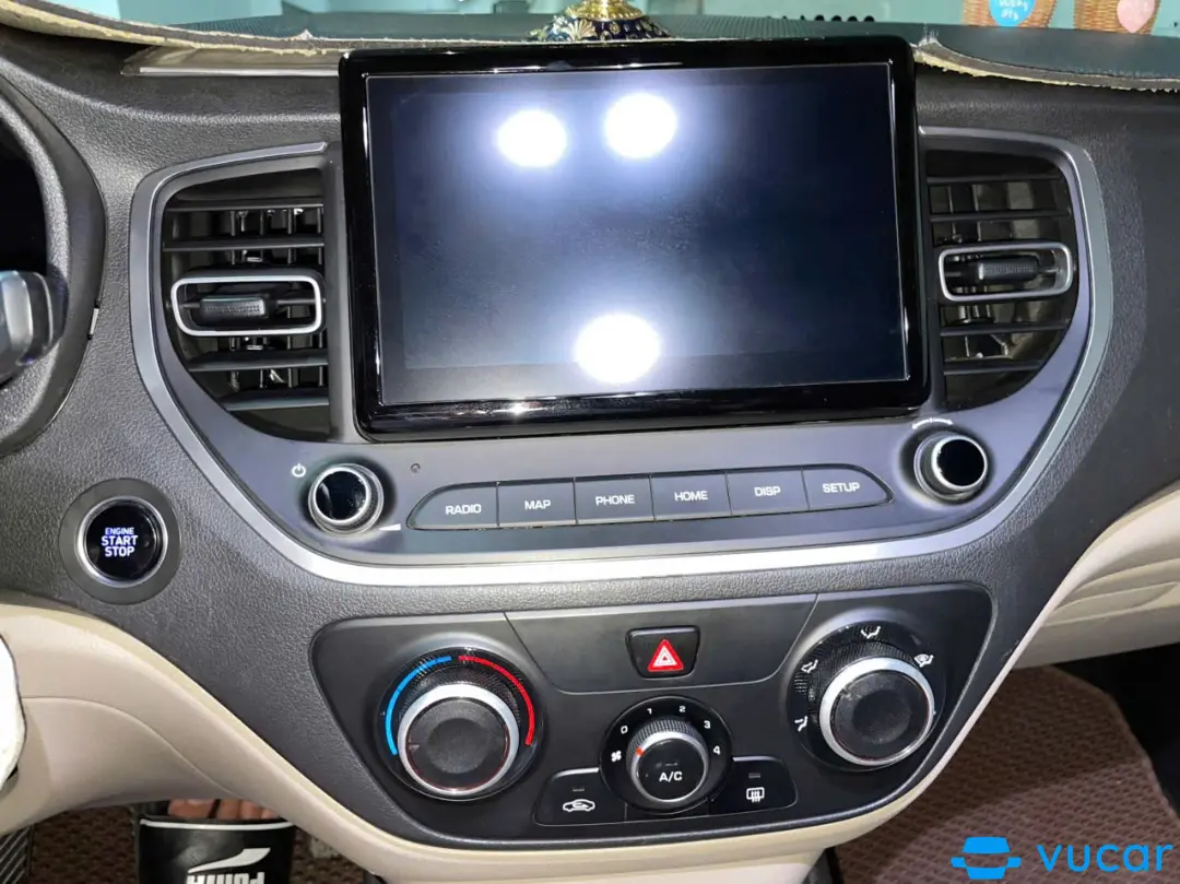 Hyundai Accent 2021 - Nội thất 3