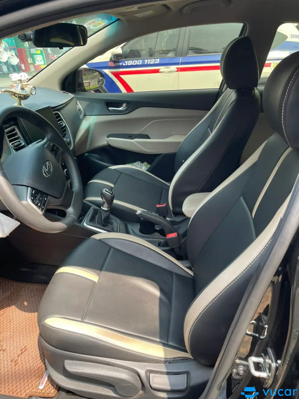 Hyundai Accent 2021 - Nội thất 1