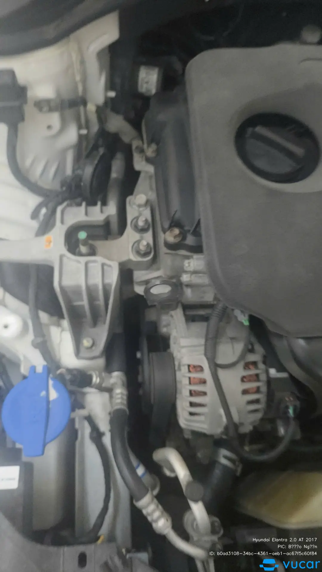 Hyundai Elantra 2.0 AT 2017 - Khoang động cơ 3
