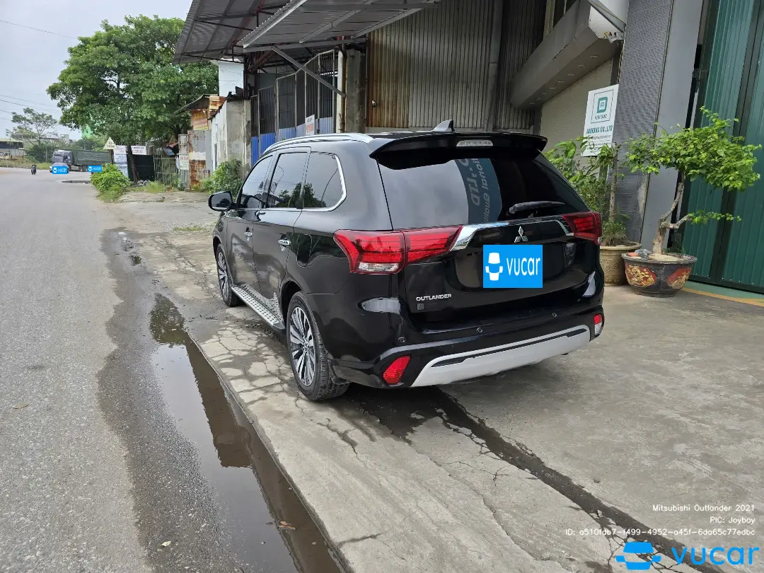 Mitsubishi Outlander 2021 - Ngoại thất 2