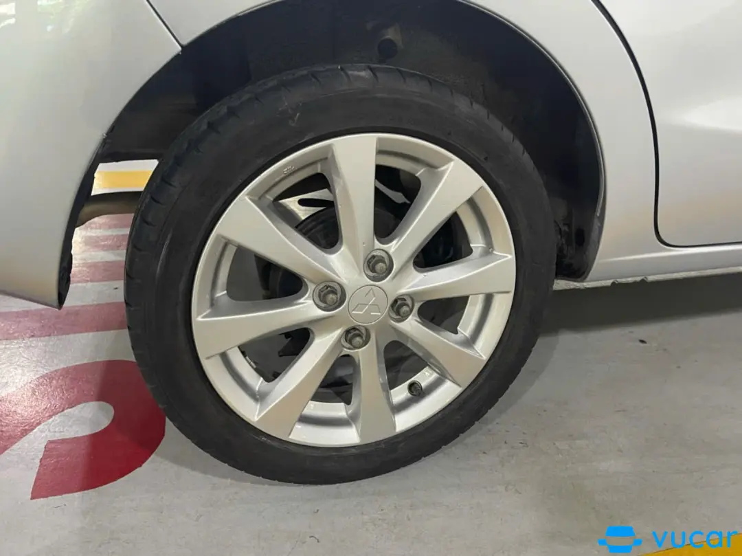 Mitsubishi Mirage 1.2 AT 2013 - Ngoại thất 5