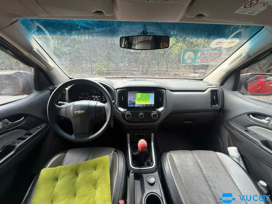 Chevrolet Colorado LT 2.5L 4x4 MT 2017 - Nội thất 2